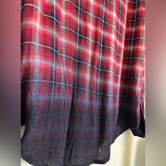 Women’s White Crow Hour of Darkness Red Plaid to ombré LongSleeve Medium - Picture 4 of 11